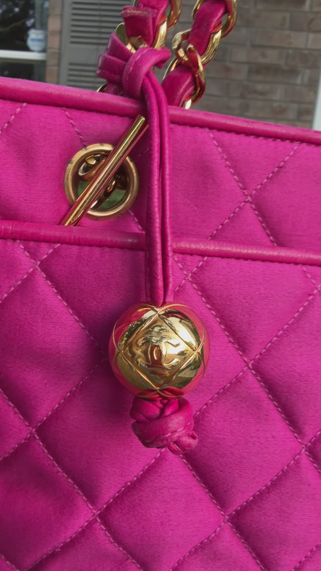 Chanel vintage with defects.